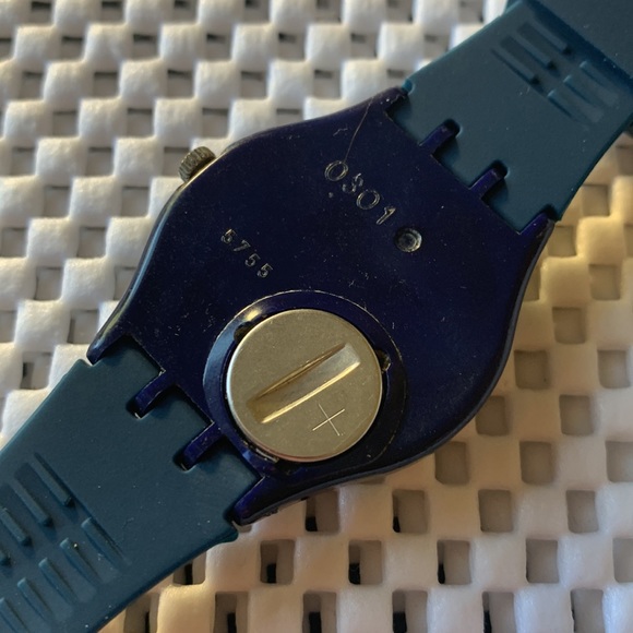 Swatch Watch - GN704 - GOOD SHAPE - Picture 5 of 9